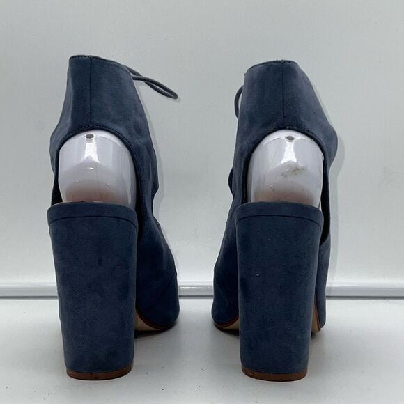 JustFab Lizette Strappy Chunky Heel Sandals - Picture 3 of 10